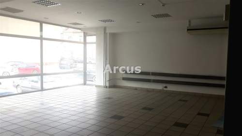 lokal w centrum z parkingiem