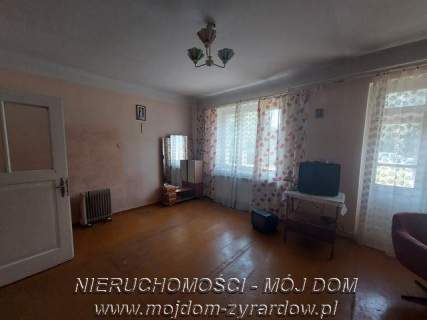 Parterowy dom z dużą działką w okolicy Puszczy Mariańskiej.