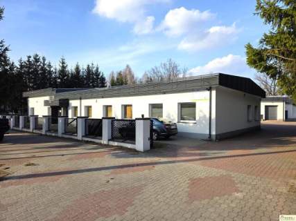 Atrakcyjny budynek usług-produk. 900 m2 - działka 42 ary w Łukowie