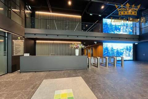 Na wynajem 630m2 z podziałem gabinetowym na Włochach