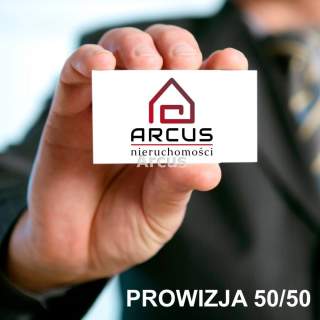 lokal z witryną 650m2, parking