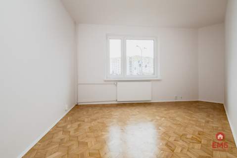 Wysoki parter z balkonem