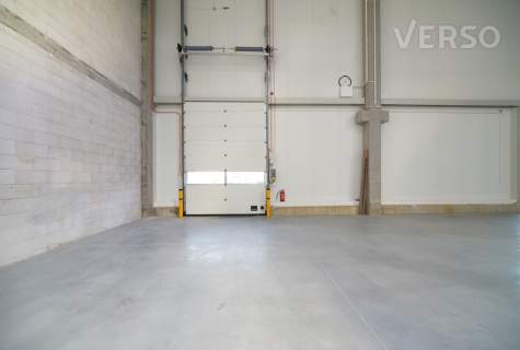 Magazyn 482 mkw. biuro 290 mkw. parking