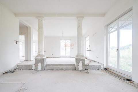 Rezydencja 500m2 do wykończenia Wilkszyn