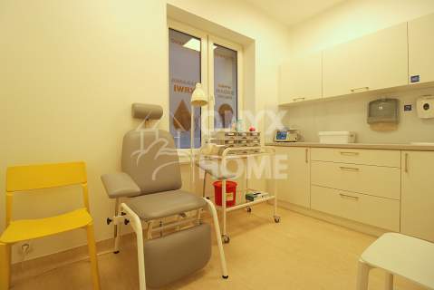 Lokal w centrum Gdyni, duże zaplecze/piwnica 188m2