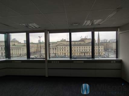  Blue Tower Adres, który buduje Twój prestiż. P