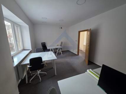 Ścisłe Centrum kamienica biurowa