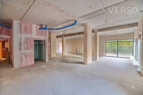 Narożny lokal 137,18 m2 oddany do użytku