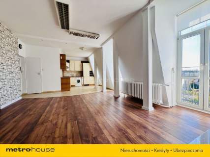 Piękny budynek Mieszkalno Usługowy Warszawa 985m2