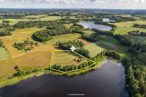 Dom z bala na działce 1,2 HA z linią brzegową