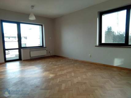 Lokal idealny dla rodziny lub na siedzibę firmy