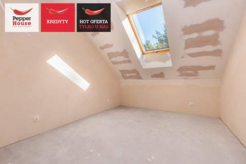 Dwupoziomowy apartament w otulinie lasu