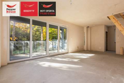 Dwupoziomowy apartament w otulinie lasu