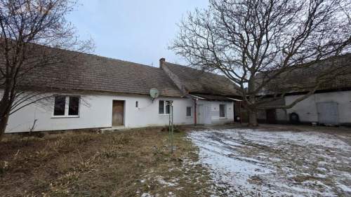 Dom parterowy , dwie niezależne częściami, duża działka - Klenica