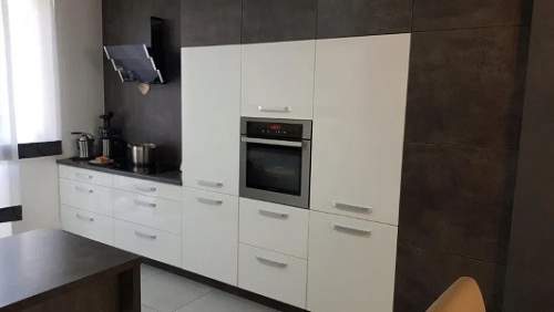 3 pokoje, 96 m2, I piętro, balkon, Centrum