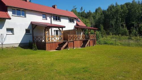 Posiadłość nad jeziorem na skraju lasu w pierwszej linii brzegowej