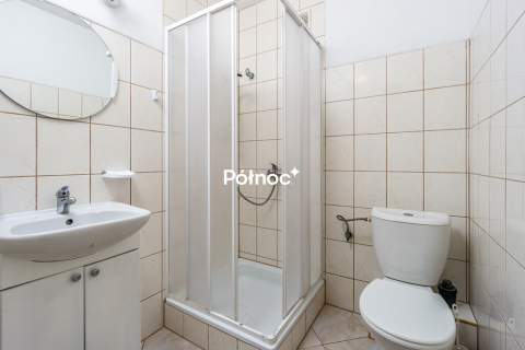 Działający pensjonat z dostępem do jeziora