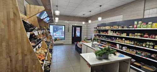 Lokal do wynajęcia w centrum z witryną