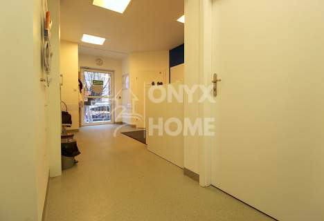 Lokal w centrum Gdyni, duże zaplecze/piwnica 188m2