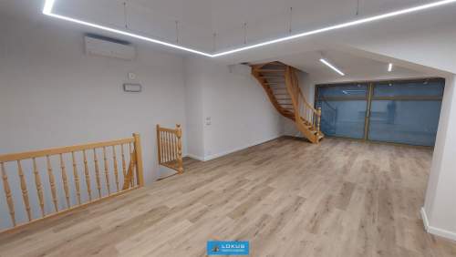 Lokal handlowy usługowy biurowy 150 m2 parking