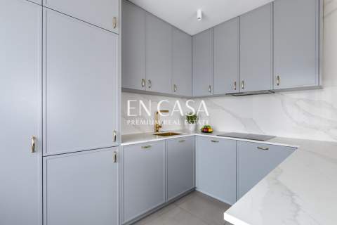 Apartament tuż przy metrze, garaż, do wprowadzenia