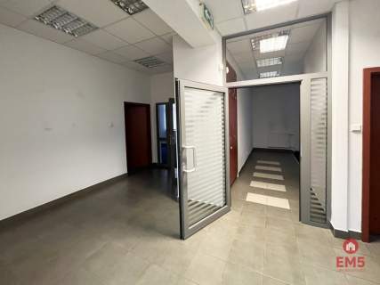 Budynek parterowy 200 m2