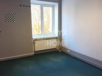 Lokal biurowy 73,50 m2 4 pokoje Świętojańska