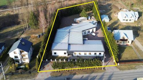 Atrakcyjny budynek usług-produk. 900 m2 - działka 42 ary w Łukowie