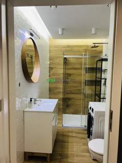 Salon z aneksem i 3 sypialnie, super dojazd
