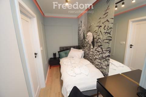 Nowy apartament z balkonem.