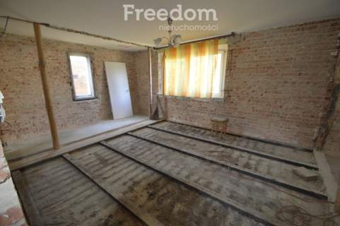 Dom na wsi do wykończenia 130 m2, 7 pokoi garaż