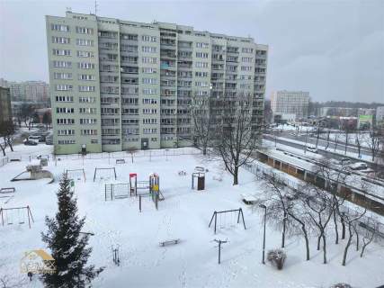 49 m Po remoncie Balkon Os.G Wyposażone