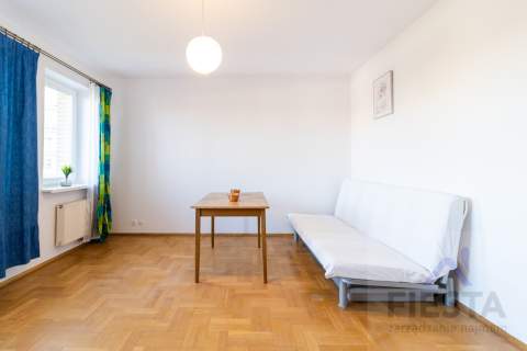 Poznań, ul. Karpia, kawalerka z balkonem