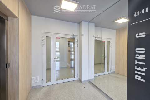 Centrum apartamentowiec 2 pokoje 37 m2, parking