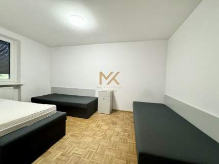 Dom wolnostojący 200 m / Działka 500m2/Taras