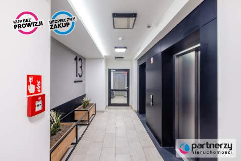 3 pokoje w Aqua Tower na 13 piętrze Reda