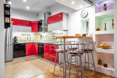 3 pokoje/Balkon/3 piwnice/Ciche/Do wprawdzenia
