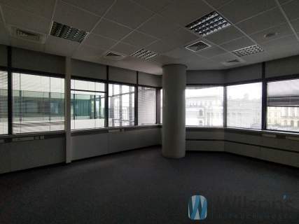  Blue Tower Adres, który buduje Twój prestiż. P
