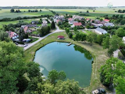 Kołaczków pawilon handlowy z częścią mieszkalną.