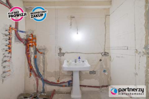 3 pokoje w Aqua Tower na 13 piętrze Reda