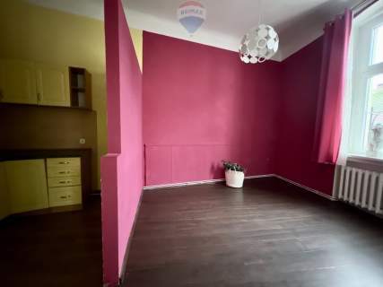 Mieszkanie 2 pokojowe,wysokie sufity, piwnica 12m2