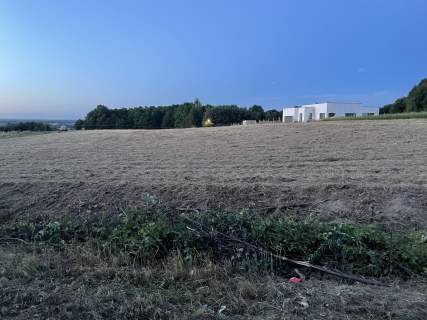 Sprzedam działkę z WZ, dobra lokalizacja, blisko DK 94