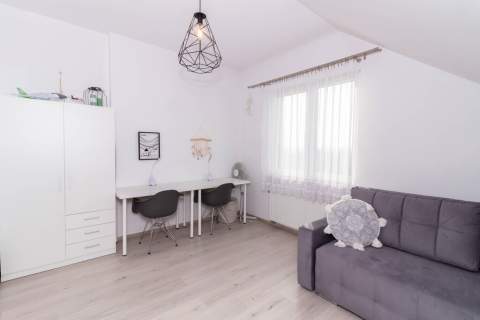Apartament dwupoziomowy, Ostrowiec Św - 78m2