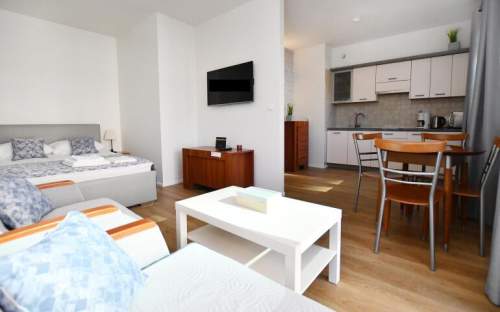 Kołobrzeg dz. Portowa ul. spacerowa . Apartament 300 m do morza