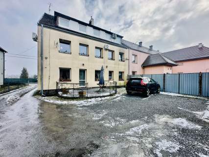 Mieszkanie 95 m2 z ogródkiem oraz wiatą garażową