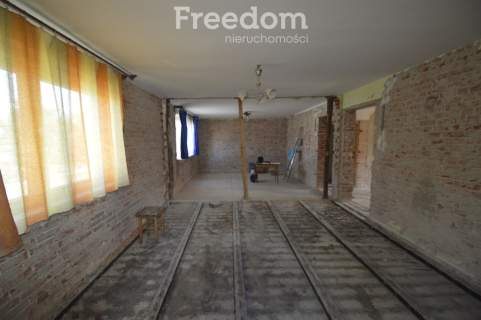 Dom na wsi do wykończenia 130 m2, 7 pokoi garaż