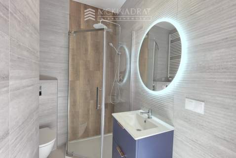 Centrum apartamentowiec 3 pokoje 45 m2, parking