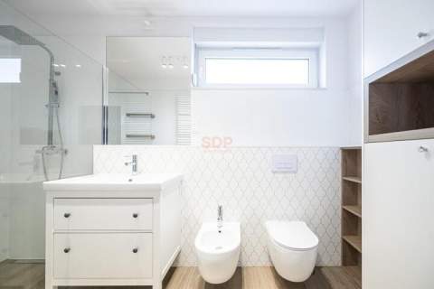 Mieszkanie 3 pokoje 68m2 dwa balkony garaż