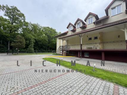 Obiekt hotelowy z salami bankietowy i SPA