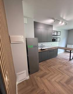 Komfortowe klimatyzowane studio z ogródkiem, garaż
